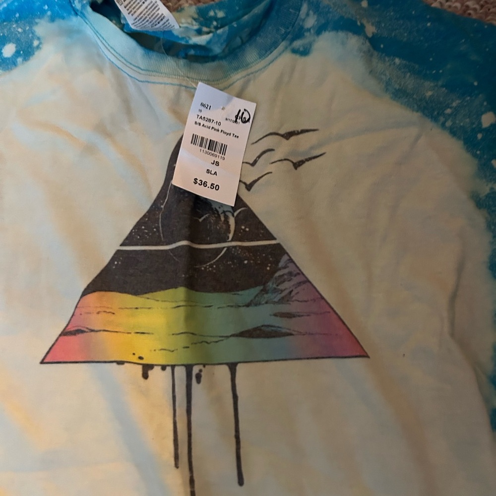 Girls juniors Pink Floyd T-shirt size small